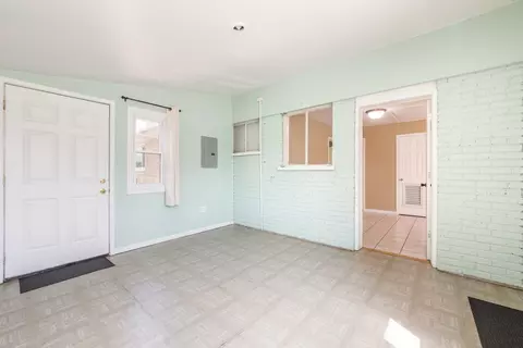 Other - 839 E Thacker St, Des Plaines, IL 60016 photo 3 of 3