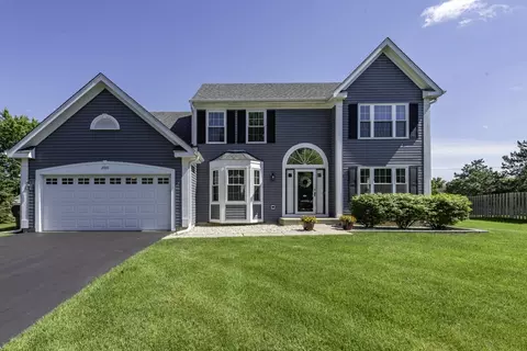 2901 Harrisburg Ct, Lindenhurst, IL 60046
