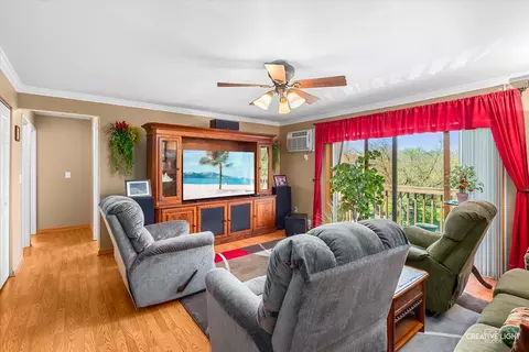 Living - 19360 Wolf Rd #9, Mokena, IL 60448 photo 1 of 2