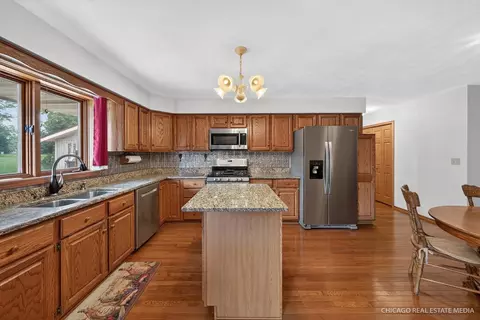 Kitchen - 10062 Jesters Row, Roscoe, IL 61073 photo 3 of 3
