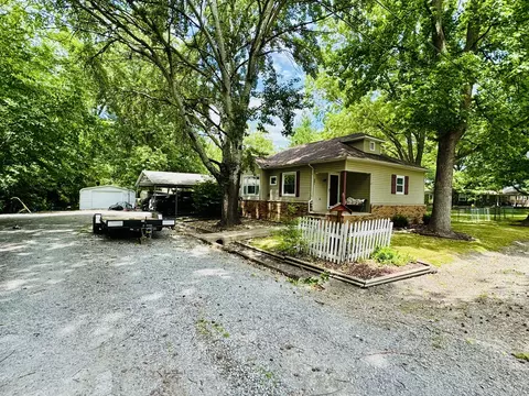 501 Franklin St, West Frankfort, IL 62896