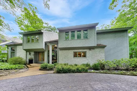 395 Cedar Ave, Highland Park, IL 60035
