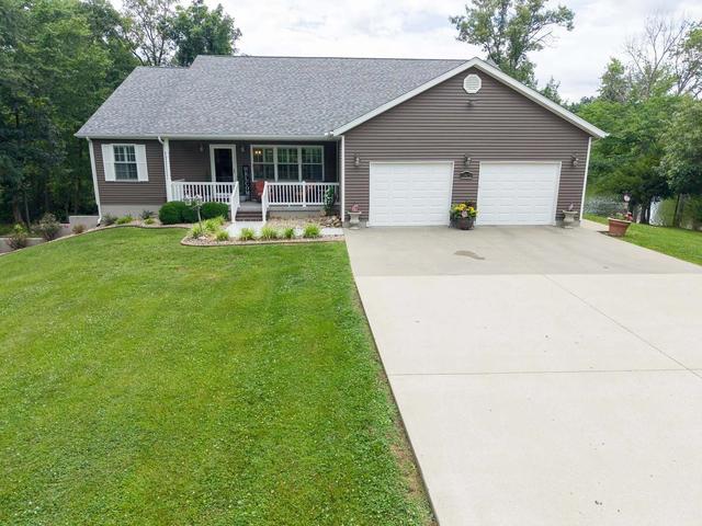 10829 Clubview Ct, Benton, IL 62812