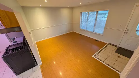 Living - 117 Galewood Dr, Bolingbrook, IL 60440 photo 5 of 6