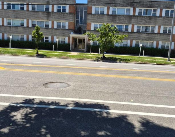 4949 Church St #301, Skokie, IL 60077