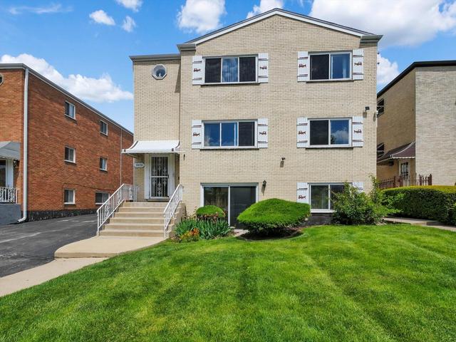 8430 W Oak Ave, Niles, IL 60714