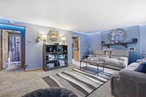 Living - 28616 W Benjamin Ave, Spring Grove, IL 60081 photo 1 of 3