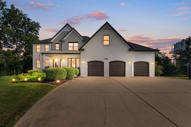 720 Saddle Rdg, Crystal Lake, IL 60012