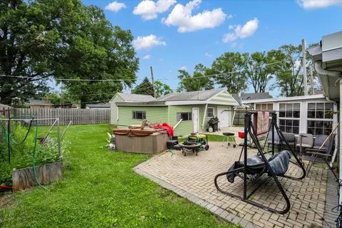 Exterior - 8949 Olympic Dr, Bridgeview, IL 60455 photo 4 of 6