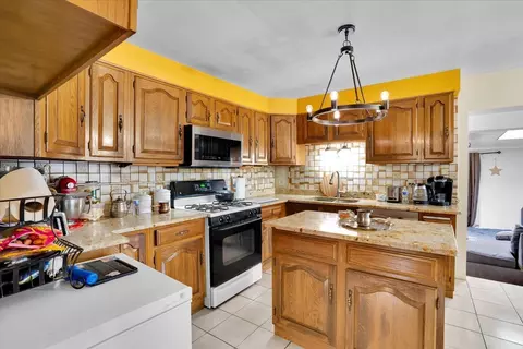 Kitchen - 8949 Olympic Dr, Bridgeview, IL 60455 photo 1 of 3