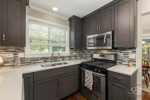 Kitchen - 21017 W Hazelnut Ln, Plainfield, IL 60544 photo 2 of 6