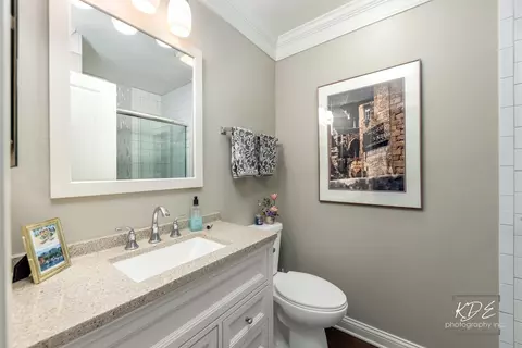 Bath - 21017 W Hazelnut Ln, Plainfield, IL 60544 photo 4 of 6