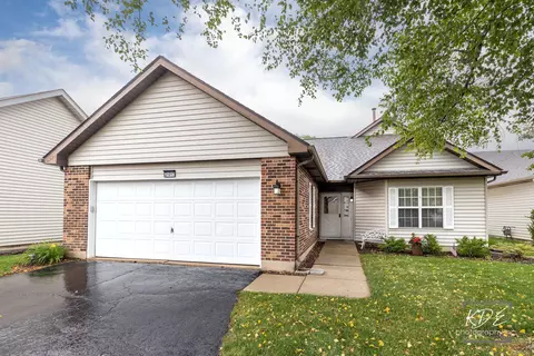 21017 W Hazelnut Ln, Plainfield, IL 60544