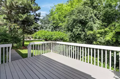 Exterior - 999 Willow St, Itasca, IL 60143 photo 4 of 5