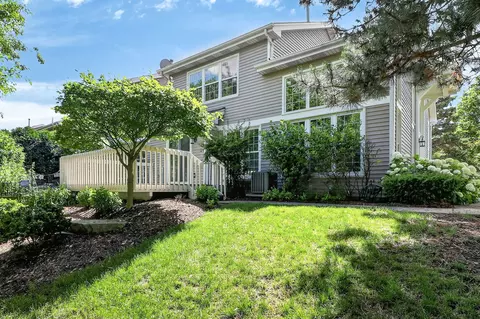 Exterior - 999 Willow St, Itasca, IL 60143 photo 5 of 5