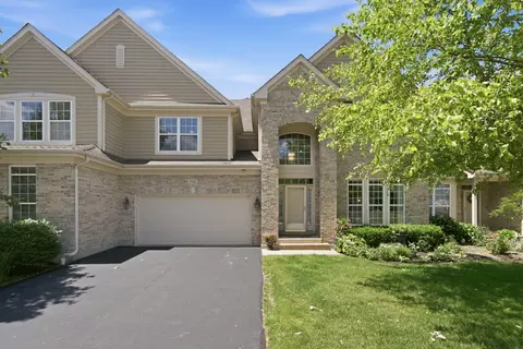 703 Fieldstone Ct, Inverness, IL 60010