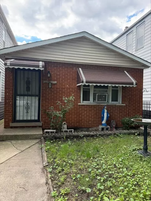 8620 S Baltimore Ave, Chicago, IL 60617