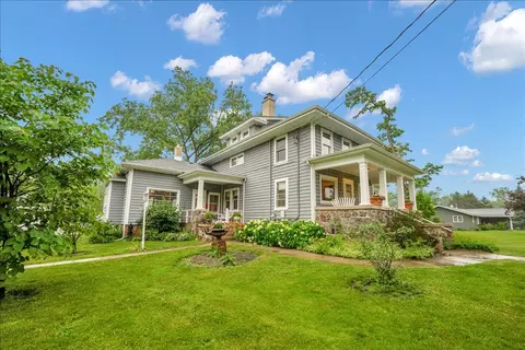 11516 Country Club Rd, Woodstock, IL 60098