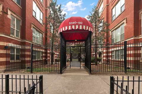 5150 S King Dr #2A, Chicago, IL 60615