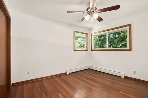 Bedroom - 41 E Larkspur Ln, Bristol, IL 60512 photo 2 of 4