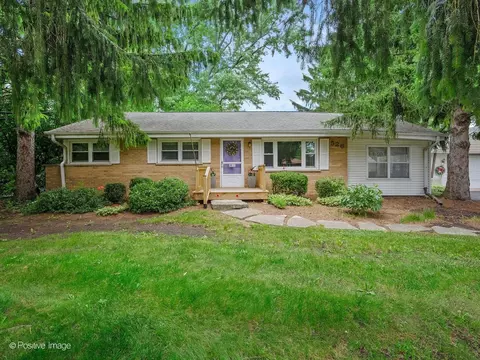 526 67th Pl, Willowbrook, IL 60527