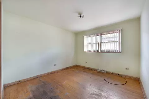 Bedroom - 2558 E 93rd St, Chicago, IL 60617 photo 2 of 2