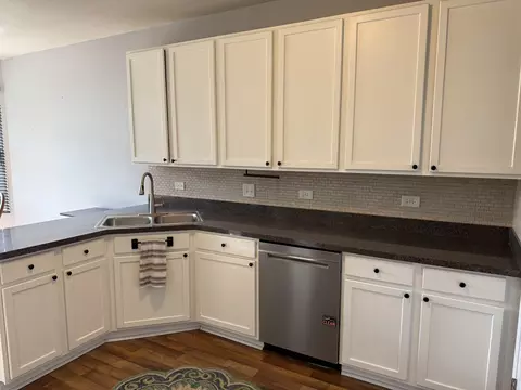 Kitchen - 1431 Westhampton Dr, Plainfield, IL 60586 photo 1 of 3