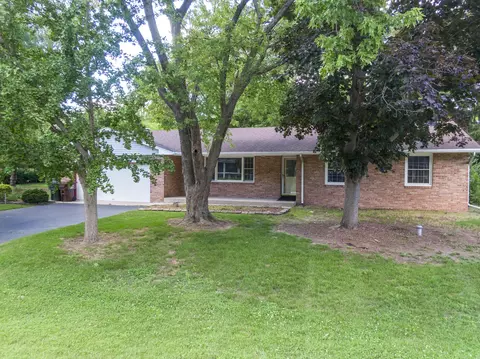 Exterior - 2621 E Heritage Dr, Kankakee, IL 60901 photo 5 of 5