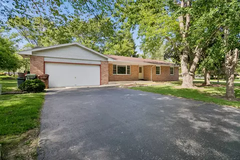 2621 E Heritage Dr, Kankakee, IL 60901