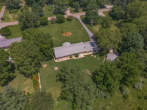 View/Area - 1604 Six Points Rd, Bloomington, IL 61701 photo 2 of 2