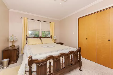 Bedroom - 1604 Six Points Rd, Bloomington, IL 61701 photo 2 of 2