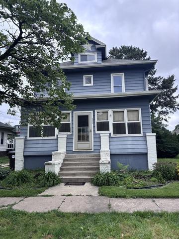 309 W Main St, Heyworth, IL 61745