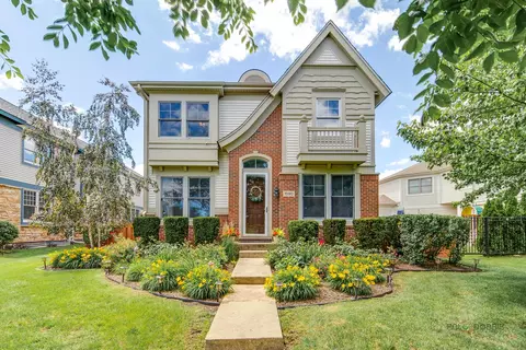 1590 Fielding Dr, Glenview, IL 60026