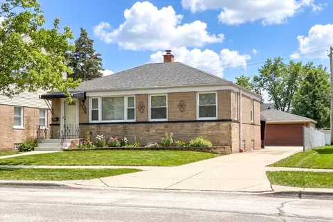 2112 Portsmouth Ave, Westchester, IL 60154
