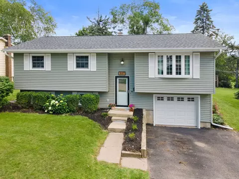 337 W Margaret Ter, Cary, IL 60013