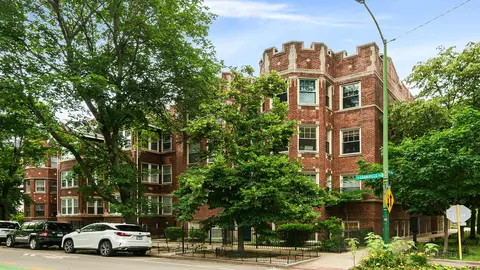 1637 W Granville Ave #3, Chicago, IL 60660