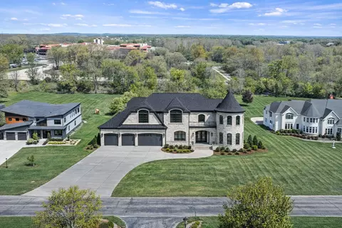 4 N707 White Oak Ln, Wayne, IL 60184 photo 3