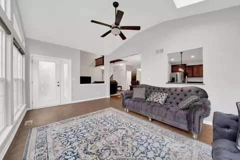 Entry Way - 26809 Ashgate Xing, Plainfield, IL 60585 photo 6 of 10