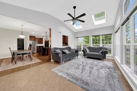 Entry Way - 26809 Ashgate Xing, Plainfield, IL 60585 photo 5 of 10