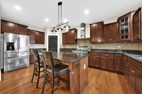 Kitchen - 26809 Ashgate Xing, Plainfield, IL 60585 photo 1 of 4