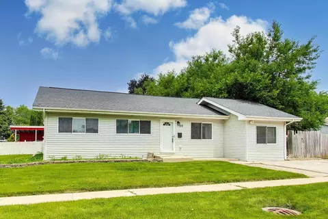 119 W Elmwood Ave, West Chicago, IL 60185