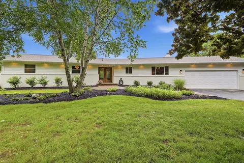 7288 S D Rd, Delavan, WI 53115