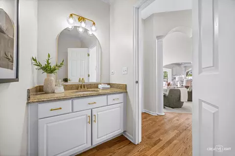 Entry Way - 1096 Reddington Dr, Aurora, IL 60502 photo 5 of 6