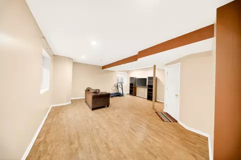 Living - 1249 Mallard Ln, Hoffman Estates, IL 60192 photo 3 of 3