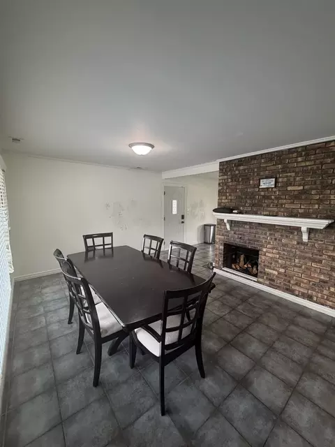 Dining - 4316 Elm Ave, Lyons, IL 60534 photo 1 of 1