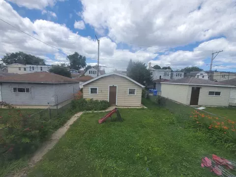 4158 W Wellington Ave, Chicago, IL 60641
