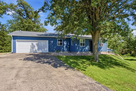 11394 E 250th St, Lynn Center, IL 61262