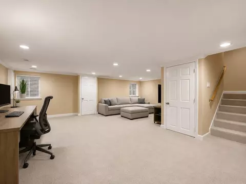 Living - 1150 Oakview Dr, Wheaton, IL 60187 photo 5 of 6