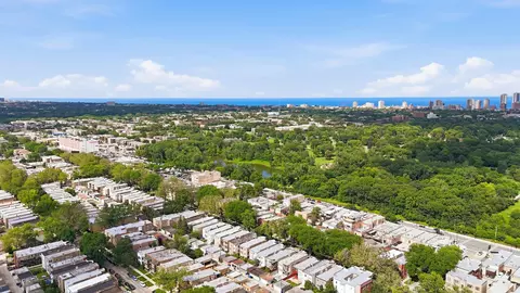 View/Area - 5725 N Artesian Ave, Chicago, IL 60659 photo 2 of 2