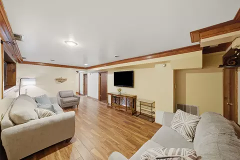 Other - 5725 N Artesian Ave, Chicago, IL 60659 photo 2 of 7